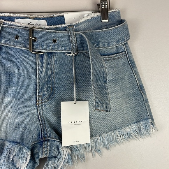 NWT KanCan Women Jean Denim Shorts SZ 7/27 Mid Rise Distressed Belt - Picture 3 of 13